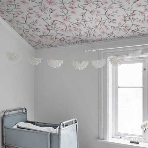 Traditional wallpaper - SAKURA  - SAND BERG - floral / panoramic / pink