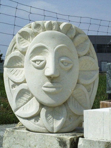 Stone sculpture - Sole - stonebreakers - handmade / white / figurative