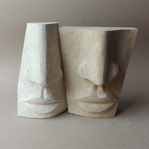 Stone sculpture - Hermanos - stonebreakers - gray / figurative / contemporary