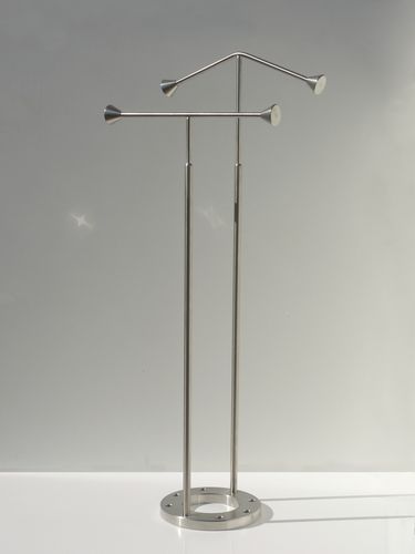 Floor-mounted valet stand - SIGN OF ORIENT AND OCCIDENT - INSILVIS - metal / contemporary