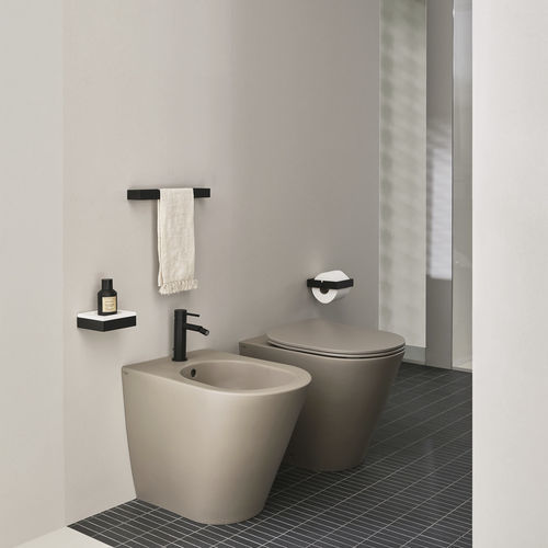 Free-standing toilet - MARE - MRVAK - AVENA - Ceramica Cielo - back to wall / ceramic / by  Matteo Thun & Antonio Rodriguez