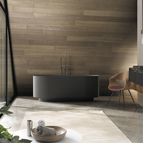 Oval bathtub - FLY  - A. e T. ITALIA - freestanding / for homes / ceramic