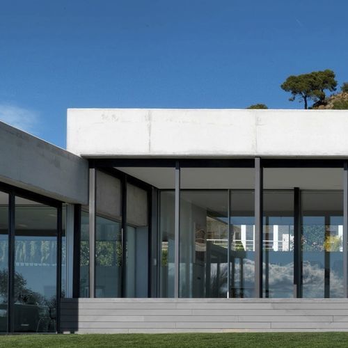 Sliding patio door - NC-S 175 HES LUX - METRA Building - aluminium / double-glazed / double leaf