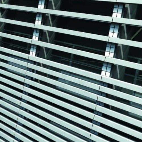 Aluminium solar shading - XPAN BAGUETTE - PROMOCLAD - for facade / vertical