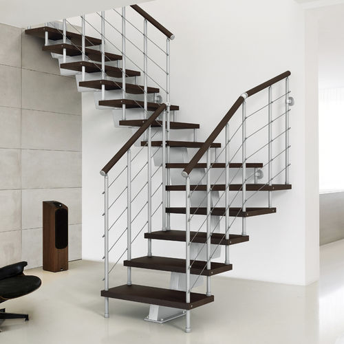 Quarter-turn staircase - GENIUS : 010 - FONTANOT - ALBINI & FONTANOT - wooden step / steel frame / contemporary