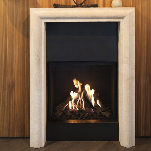 Gas fireplace - TRUE VISION 850V - M-Design - floor-mounted / Single-sided / closed hearth