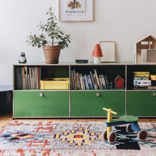 Contemporary sideboard - USM Haller - USM Modular Furniture - metal / with shelf / modular