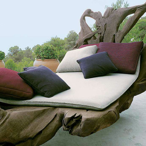 Exterior cushion PAOLA LENTI square / plain / fabric