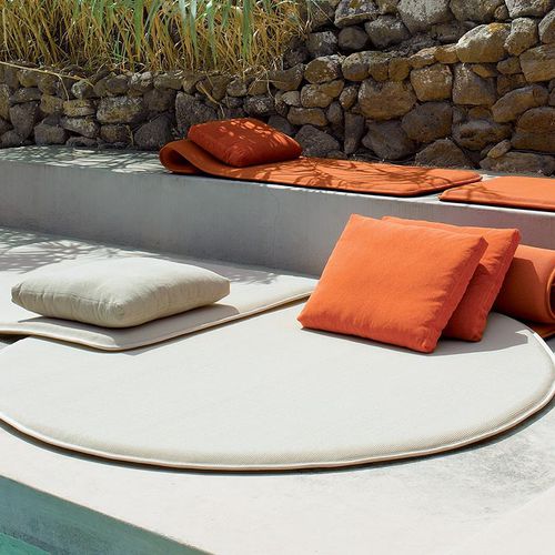 Exterior cushion FLEX PAOLA LENTI square / plain / fabric