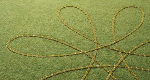 Contemporary rug - FLOWER  - PAOLA LENTI - floral pattern / wool / felt