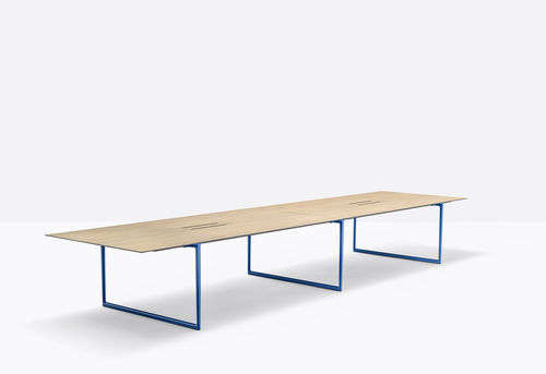Contemporary conference table - toa conference cc - PEDRALI - laminate / cast aluminum base / rectangular