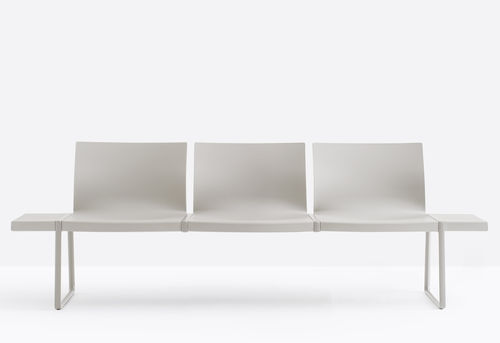Polypropylene beam chair - PLURAL P02003 - PEDRALI - cast aluminum / 3-seater / 4-seater