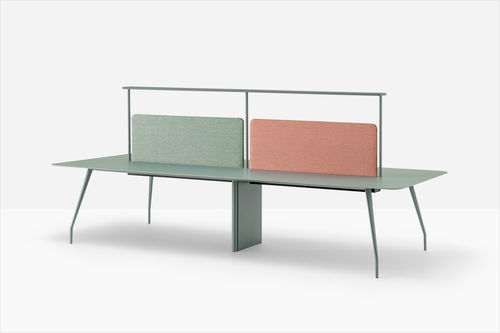 Workstation desk - rizz TRZ2 - PEDRALI - free-standing / 4 person / 2 person