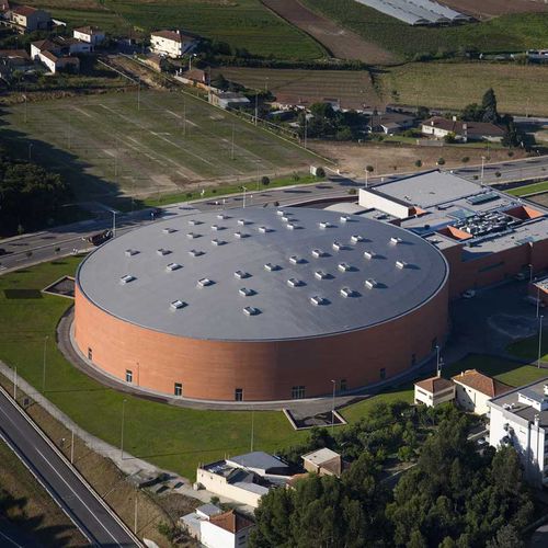 Roof metal truss - PAVILHÃO MULTIUSOS GONDOMAR - Lanik
