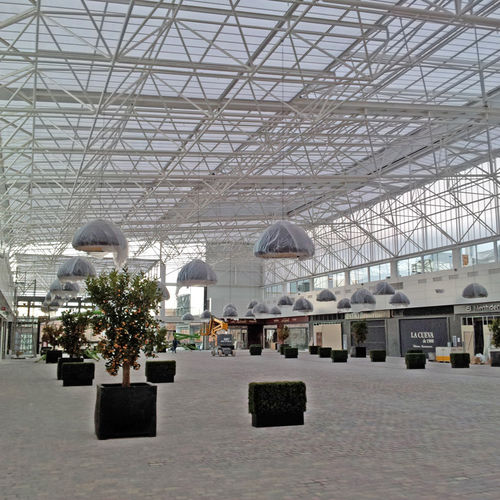Roof metal truss - CENTRO COMERCIAL SERRALLO - Lanik