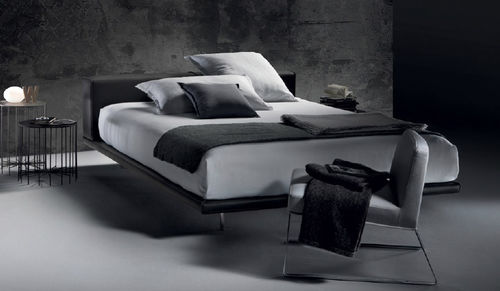 Double bed - WALLY - Nuova Linea Valentini - contemporary / with upholstered headboard / fabric
