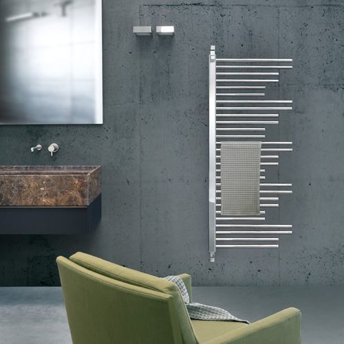 Hot water towel radiator - FREESYSTEM - DELTACALOR - 0...500 w / contemporary / chrome