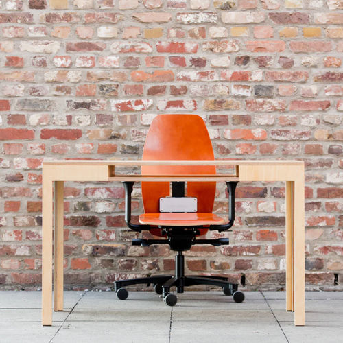 Free-standing desk - NK2 - Löffler Bürositzmöbel GmbH - contemporary / oiled wood / plywood