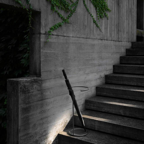 Metal umbrella stand - SEGNO - Living Divani - by Leonardo Talarico