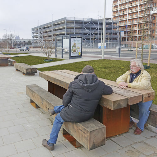 contemporary picnic table - Streetlife