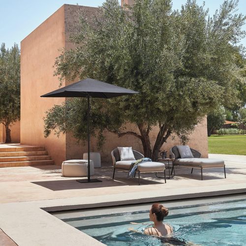 Square parasol - Centra - MANUTTI - mast-centered / fabric / thermo-lacquered aluminum