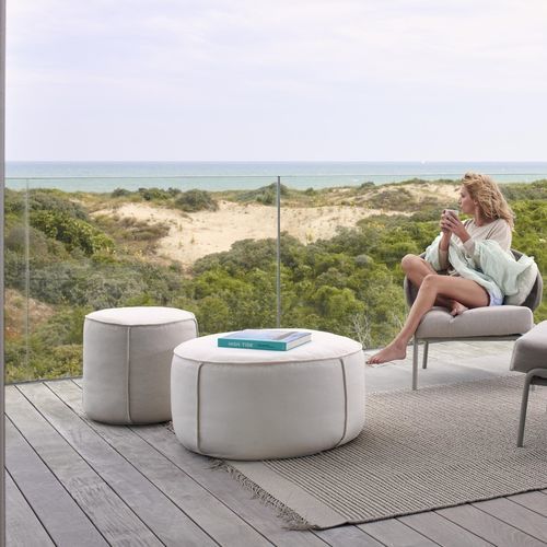 Contemporary pouf - Touch  - MANUTTI - fabric / round / upholstered