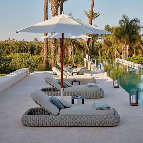 Contemporary sun lounger - Kobo  - MANUTTI - fabric / aluminum / rope
