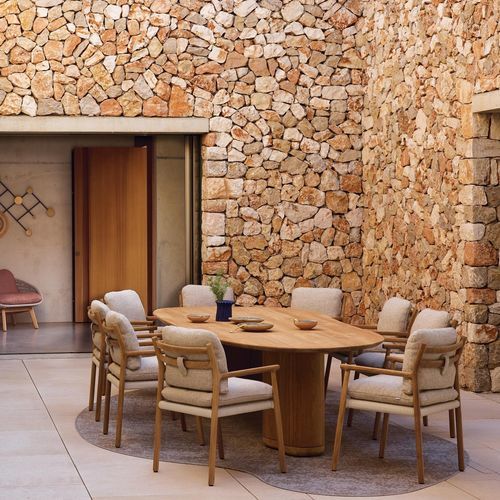 Contemporary table - OGADO - MANUTTI - wooden / teak / wood