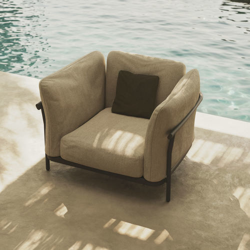 Modern armchair - NAMI - MANUTTI - fabric / aluminum / thermo-lacquered aluminum