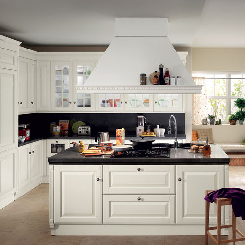 Traditional kitchen - BALTIMORA - SCAVOLINI - wooden / island / L-shaped