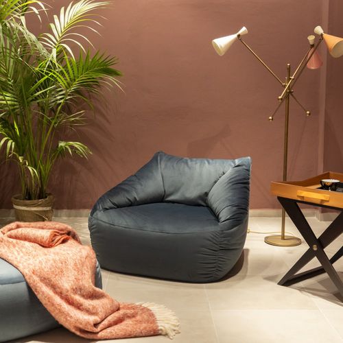 Contemporary armchair - BOTERO - Mantellassi 1926 - fabric / beech / plywood
