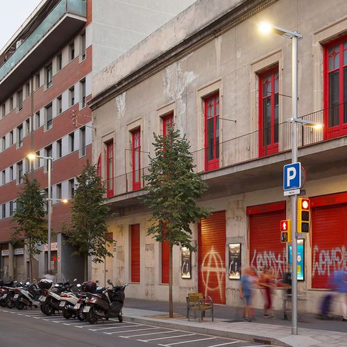 Urban lamp post - WIDE - Escofet - contemporary / galvanised steel / anodized aluminum
