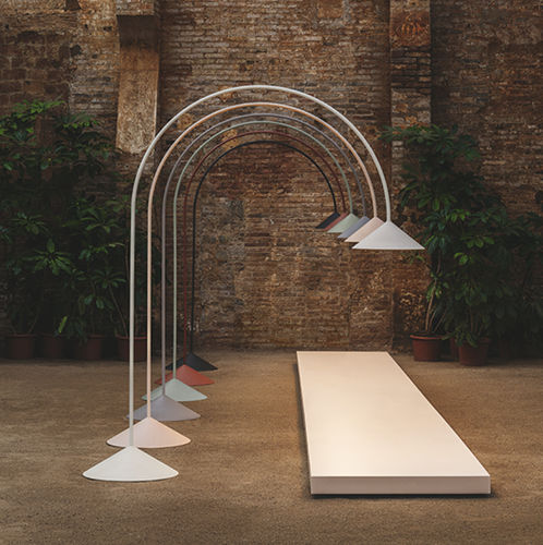 Floor-standing lamp - Out - VIBIA LIGHTING - aluminum / stainless steel / contemporary