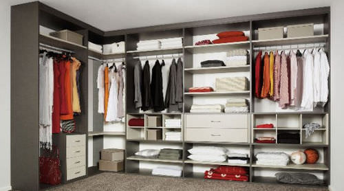 Corner walk-in wardrobe - LEGNO - Ewins - contemporary / wooden / with ...