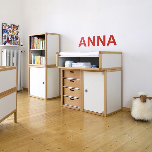 Wooden changing table - PROFILSYSTEM - Flötotto Einrichtungssysteme GmbH - with post / nursery