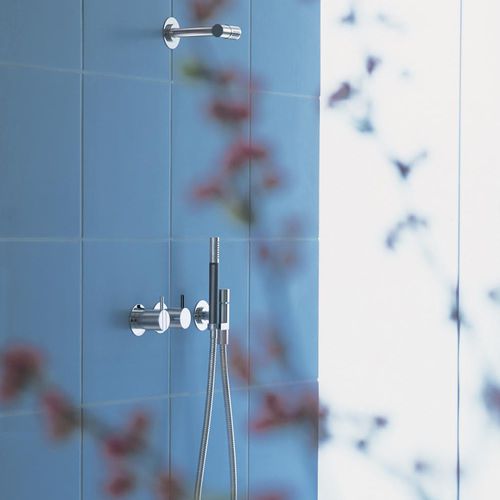 Recessed wall shower set - 2471-081 series - VOLA - contemporary / with hand shower / with fixed shower head