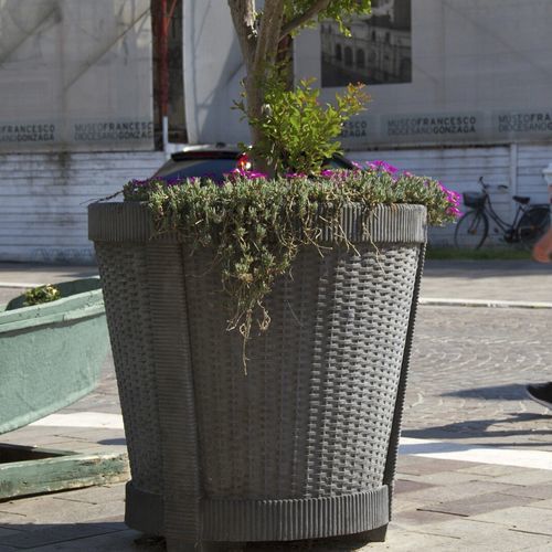 Aluminum planter - INTRECCI - Calzolari - cast iron / rectangular / square
