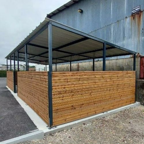 Recycling bin enclosure - Medium + - ALOES RED