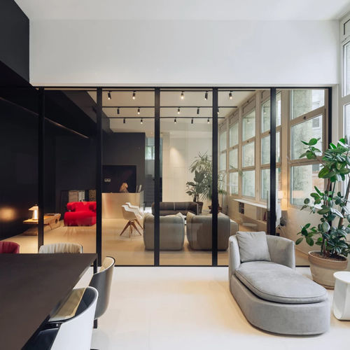 Sliding and stacking partition - AUREA - ANAUNIA - modular / mobile / with glass panel