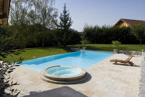 Overflow swimming pool - ANNECY 74 - PISCINES CARRE BLEU - outdoor / in-ground / concrete