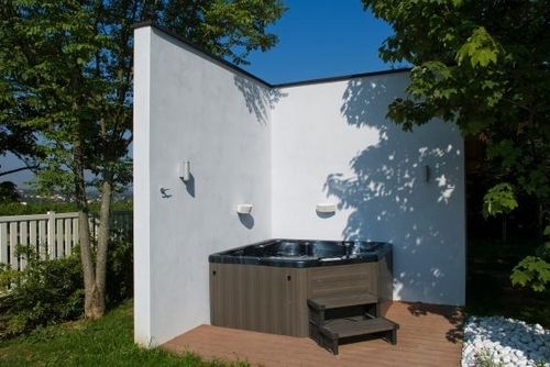 Above-ground hot tub - MONTAGNY 69 - PISCINES CARRE BLEU - corner / 4-seater / home