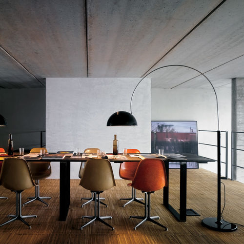 Floor-standing lamp - COUPÉ 3320/R  - Oluce - aluminum / lacquered metal / contemporary