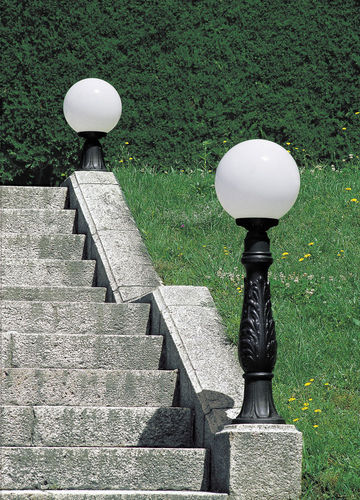 Garden bollard light - GLOBE 300 - Fumagalli - traditional / PMMA / resin