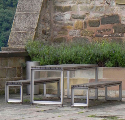 Contemporary garden bench - QUADRATONE T - LECCOR Leuchten GmbH - wooden / stainless steel / without backrest