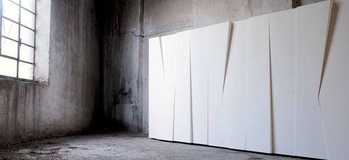 Contemporary wardrobe - MAN & LADY - minottiitalia - wooden / lacquered wood / with swing doors