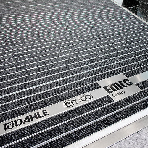 Public building entrance mat - QUADRO 22 - emco Bautechnik GmbH - stainless steel / dust control / with profiles