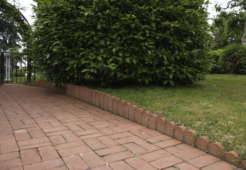 Garden edge - RIVAROSSA - FORNACE BALLATORE GIUSEPPE - terracotta / arched