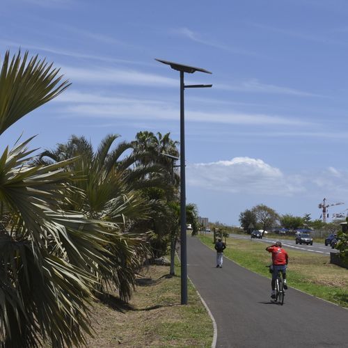 Urban lamp post - COMBI TOP 6 - GROUPE RAGNI - contemporary / aluminum / LED