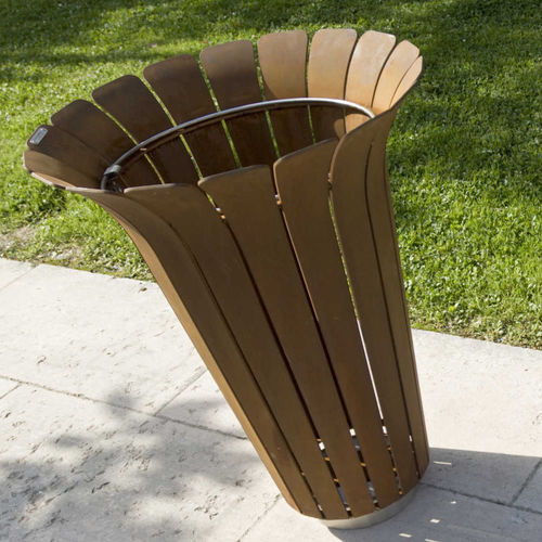 Public trash bag holder - TULIP - METALCO - floor-mounted / stainless steel / painted steel