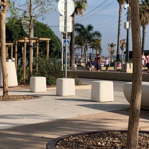 Contemporary stool - MIZAR S - METALCO - high-performance concrete / concrete base / square